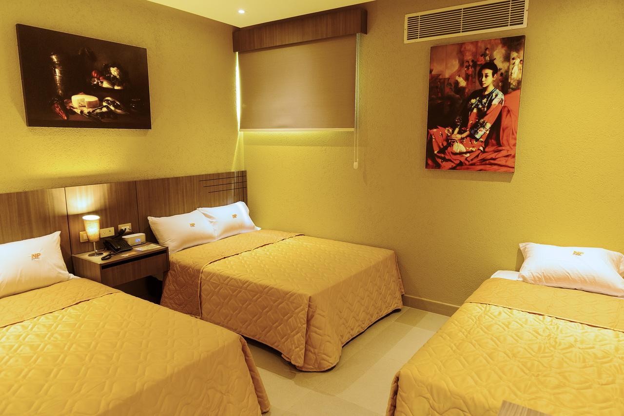 جواياكيل Np Hotel Y Suites المظهر الخارجي الصورة